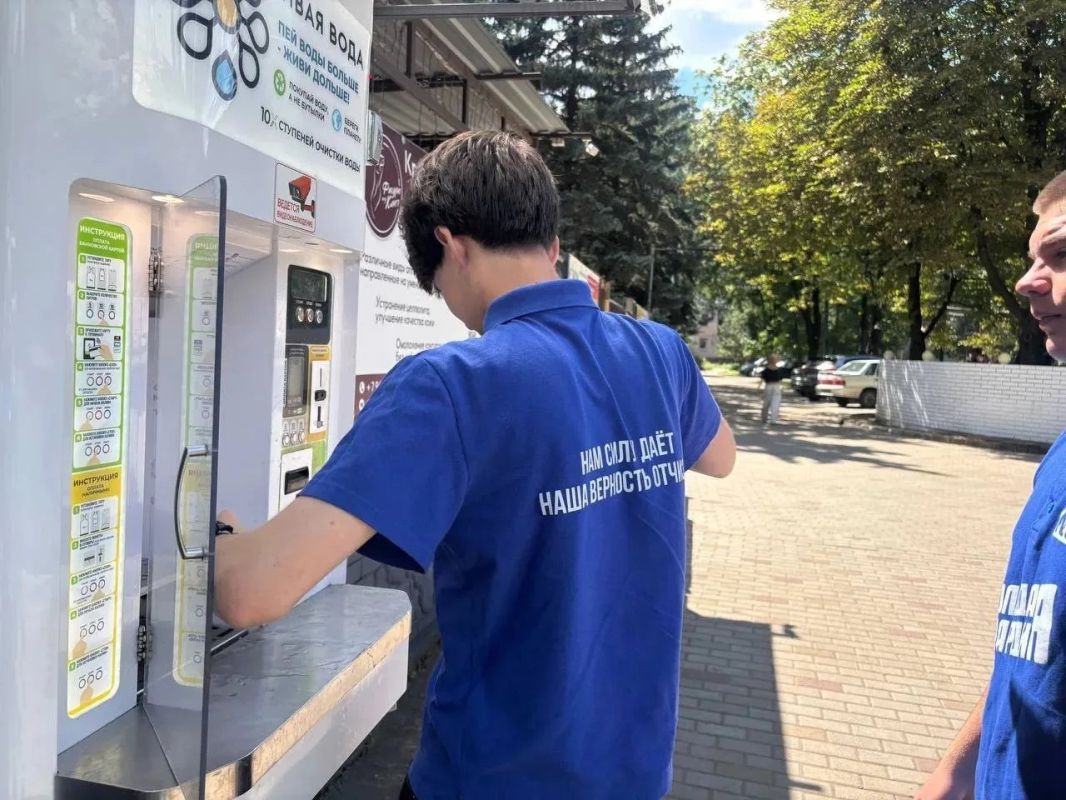 Активисты Горняцкого района приняли участие в акции «Маленькие добрые дела» и оказали адресную помощь маломобильным гражданам