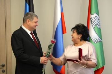 Роман Конев: Депутату Горловского городского совета первого созыва Нелле Якуненко присвоено звание «Почётный гражданин муниципального образования городского округа Горловка Донецкой Народной Республики»