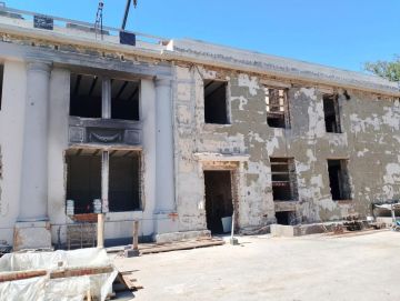 Ведется восстановление ДК «Строитель» на улице Азовстальской в г. Мариуполе