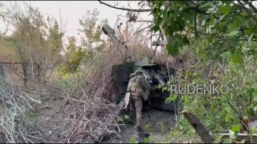 Андрей Руденко: Расчёты гаубиц Д-20 подразделения морской пехоты группировки войск «Центр» уничтожили миномётный расчёт и эвакуационную группу ВСУ в районе Доброполья