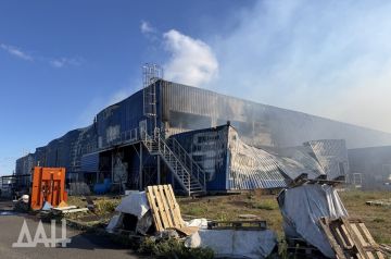 ФОТО: ВСУ нанесли удар по «Галактике» в Мариуполе, здание уничтожено