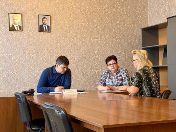 7 сентября 2026 года, Глава муниципального образования городской округ Торез Артём Чесноков провёл приём населения по личным вопросам