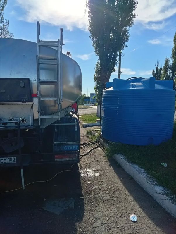Бригада Самарской области оказала помощь в доставке воды жителям Снежного