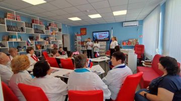 Сегодня, 07 сентября, в Клубе села Бирюки почтили память освободителей Донбасса от немецко-фашистских захватчиков в рамках литературно-исторического круиза «Победа будет жить в веках»