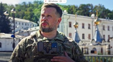 Нацист Билецкий снял видео на фоне Святогорской Лавры