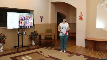 В Муниципальном бюджетном учреждении «Городской дворец культуры им. В. Г. Кирсановой», Дворец культуры «ЯКХЗ» для участников художественной самодеятельности прошла игра-викторина «Как говорит Россия», приуроченная ко Дню...