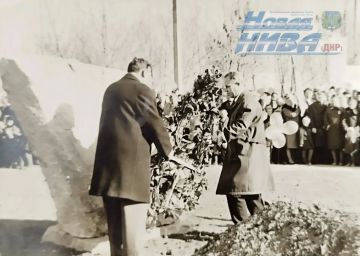 А вы знаете, что на мемориальном комплексе "Родина-Мать" в Тельманово действительно находится захоронение?