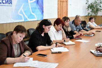 9 сентября, заместитель главы администрации городского округа Дебальцево Евгений Глебов провел заседание комиссии по вопросам подготовки объектов жилищно-коммунального хозяйства, социальной сферы, к работе в осенне-зимний...