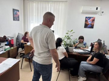 Забота о безопасности: в Старобешевском филиале фонда «Защитники Отечества» прошла рабочая встреча