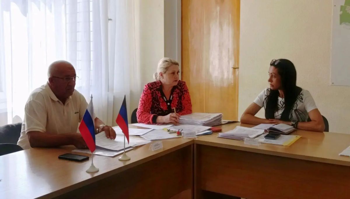 Наталья Бегуненко: В Управе Петровского внутригородского района Администрации г.о. Донецк прошло заседание Комиссии по делам несовершеннолетних и защите их прав