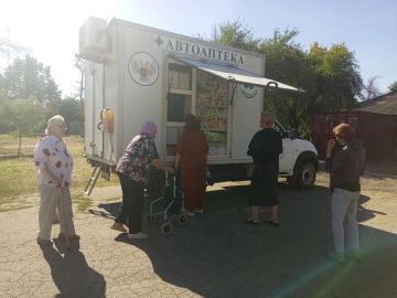 В населенных пунктах Шахтерского округа продолжает работу выездная аптека