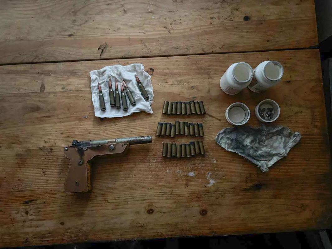 Полицейские изъяли оружие у жителя Донецка
