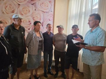 На связи с жителями: Сергей Салиев встретился с коллективом судмедэкспертизы в Старобешево