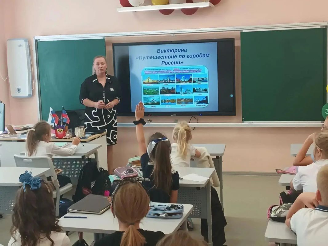 В Марьяновском сельском доме культуры прошла познавательная игра «Города России»