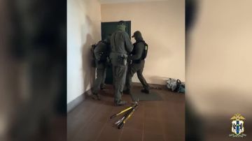 � ������������ ��� ��������� �������� ���������� ������������� ������-������ � ��������� � ������������