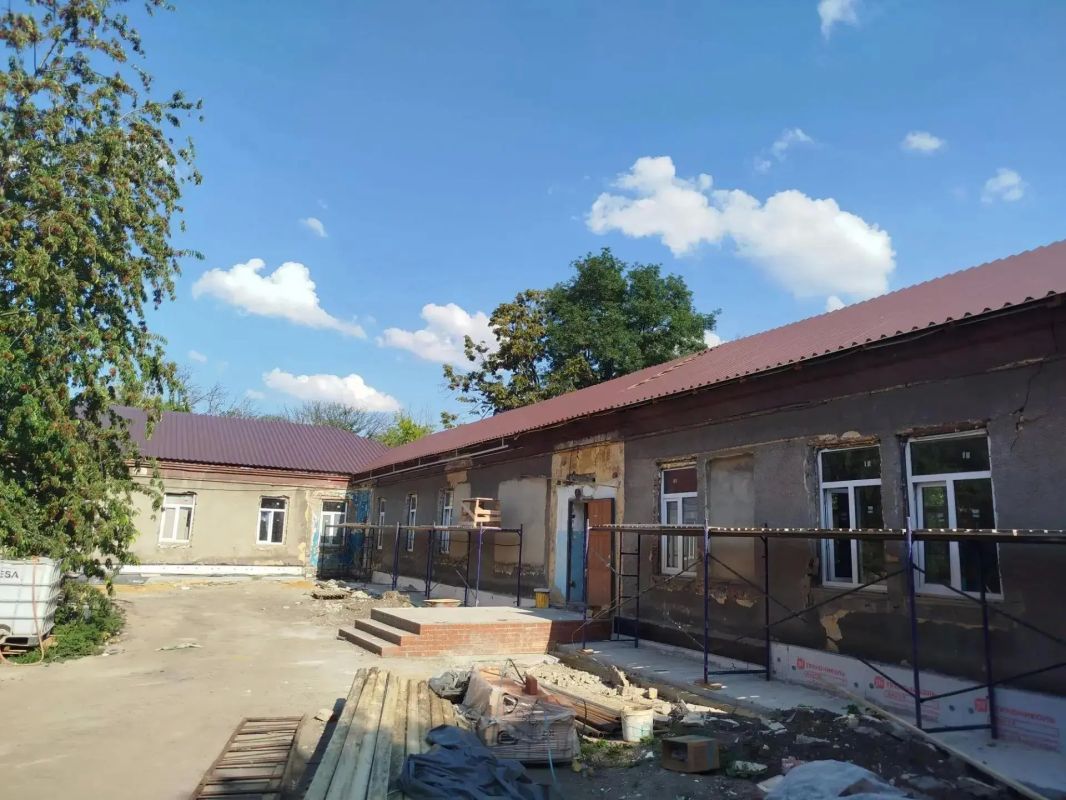 В донецкой больнице №17 идёт капитальный ремонт амбулатории №2