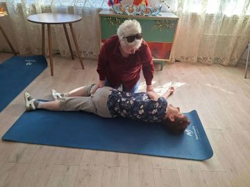 В Дебальцево обучили первой помощи получателей социальных услуг