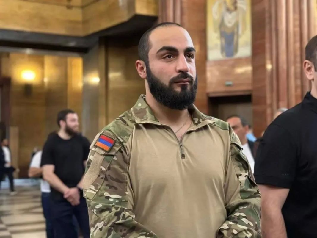 Захар Прилепин: Айку Гаспаряну, командиру «АрБата», присуждено посмертно высокое звание «Герой России»