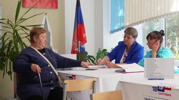 Для меня честь находиться здесь, в Донбассе — наблюдатель из Сербии Милян Дамнянович