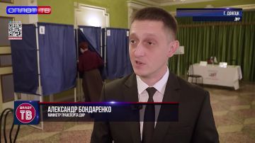 Министр транспорта ДНР — на избирательном участке