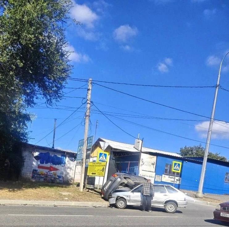 Ох как не хорошо. ДТП в Мариуполе