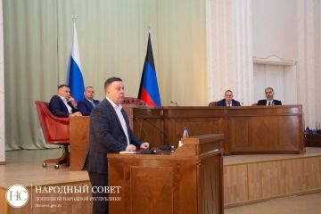 Дмитрий Огилец: Принял участие в 97-м пленарном заседании Народного Совета ДНР