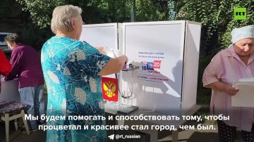Жители Авдеевки (ДНР) пришли проголосовать на передвижные избирательные участки