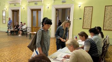 Сотрудники Управы Кировского внутригородского района приняли участие в голосовании