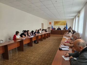 Плановое оперативное совещание прошло с руководителями структурных подразделений администрации 21.09.2026 г