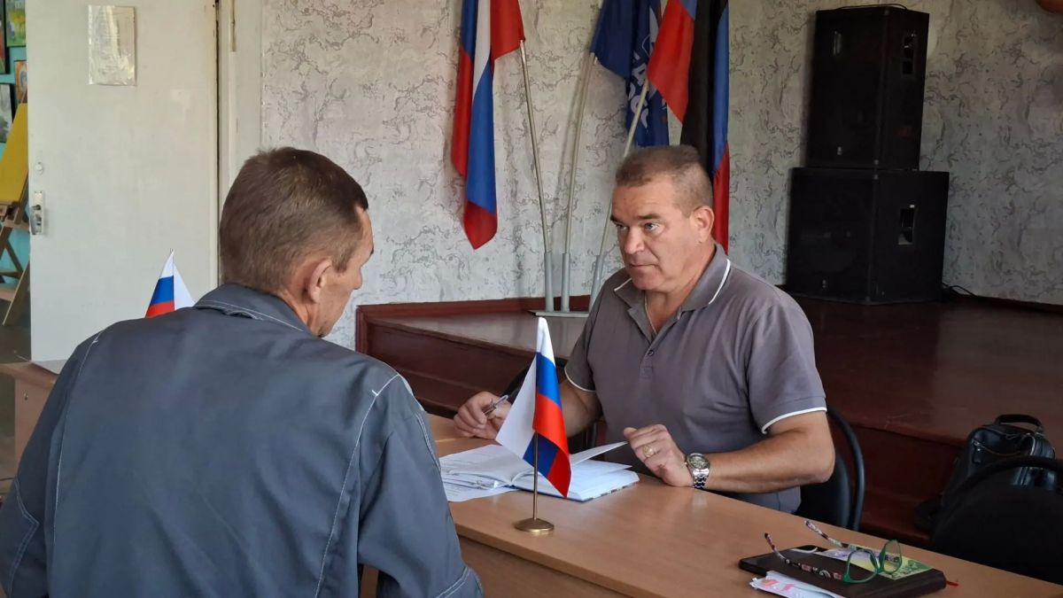 Глава муниципального образования городской округ Иловайск Александр Васильевич Кузнецов провёл рабочую встречу с представителем Харцызского управления по газоснабжению и газификации «Донбассгаз» филиала общества с...