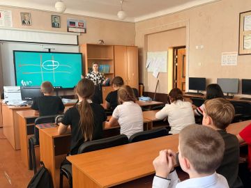 Молодежь Ждановки осваивает искусство фотографии