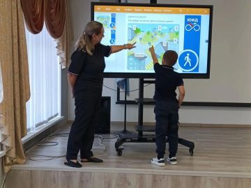 Безопасность начинается с детства: в Урзуфской школе прошли уроки дорожной грамотности