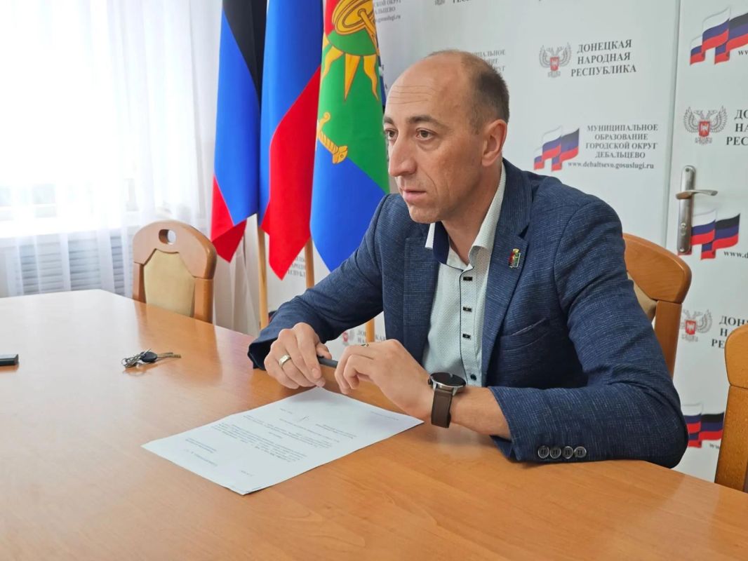 Сергей Желновач: Подготовка к отопительному сезону 2026–2027 гг. В администрации городского округа Дебальцево состоялось заседание профильной комиссии