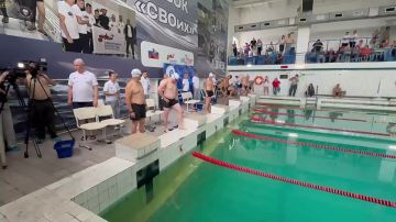 Дмитрий Огилец: Плыву по 1 дорожке. Замешкался на старте