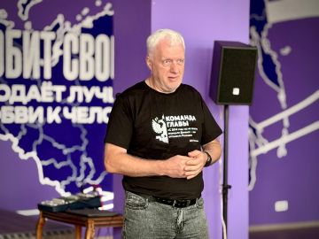 Молодёжка Тореза пообщалась с депутатом Народного Совета ДНР