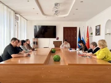 Заседание рабочей группы при администрации городского округа Торез Донецкой Народной Республики для оказания всестороннего содействия организации социальной защиты населения в части реализации мероприятий по предоставлению...