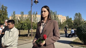 Уполномоченный по правам ребенка в ДНР Таисия Чернявская показала иностранным журналистам правду о Донбассе
