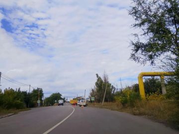 С целью обеспечения безопасности дорожного движения в Кировском внутригородском районе города Макеевки проведены работы по нанесению дорожной разметки «Остановка общественного транспорта» по объездной автодороге от АТЦ «ММЗ»...
