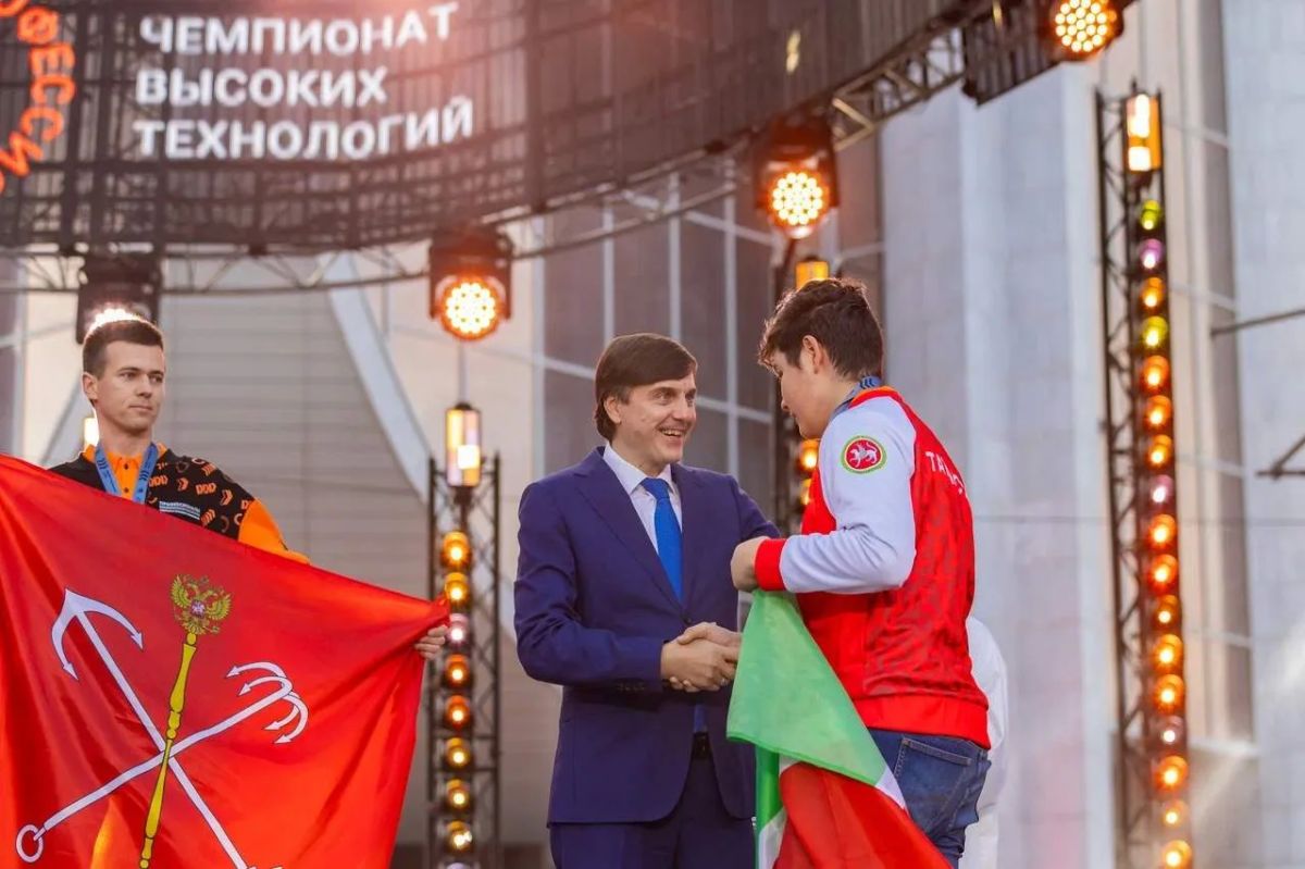 В Великом Новгороде подвели итоги финала Чемпионата высоких технологий