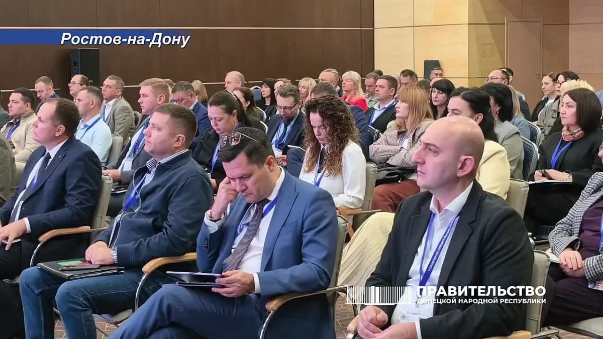 Андрей Чертков: На совещании-семинаре, который проводит для новых регионов Федеральная налоговая служба, подвели итоги работы за восемь месяцев 2026 года
