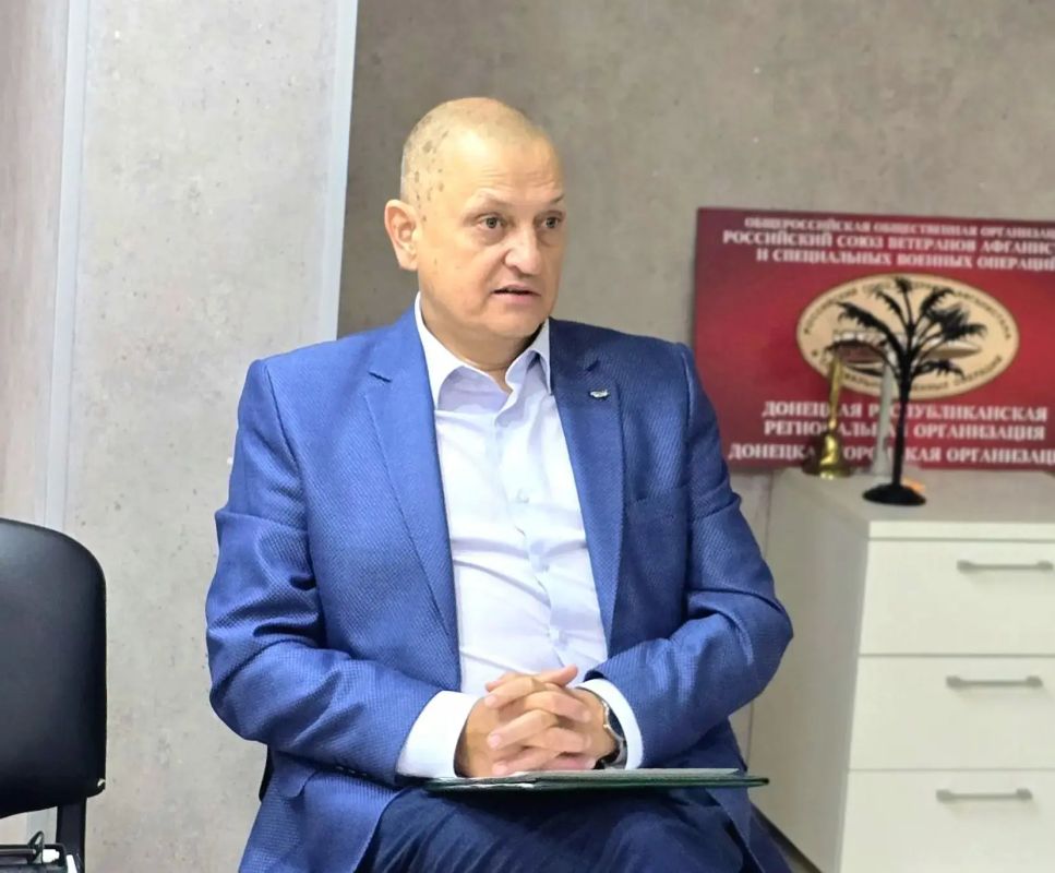 Дмитрий Огилец: Сегодня провёл заседание Республиканского правления Донецкой республиканской региональной организации "Российский союз ветеранов Афганистана и специальных военных операций", которое, по вновь сложившейся...