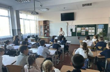 Увидеть и сохранить: школьников ДНР познакомили с Хомутовской степью