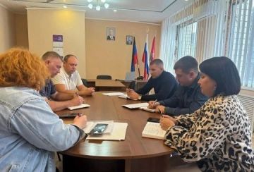 Министр спорта и туризма ДНР Максим Швец с рабочим визитом посетил Волновахский муниципальный округ