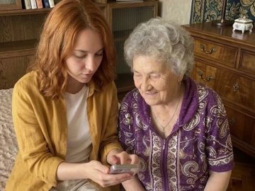 В Шахтерском округе реализуется проект «Цифровое шефство» над старшим поколением
