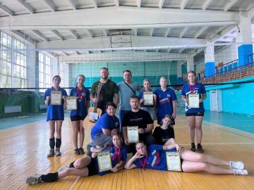 Игорь Лызов - глава муниципального образования Амвросиевского городского округа, дал интервью на радиоэфир "Республика Донбасс"