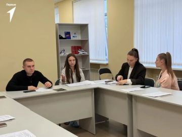 Оставайтесь на связи с Первыми