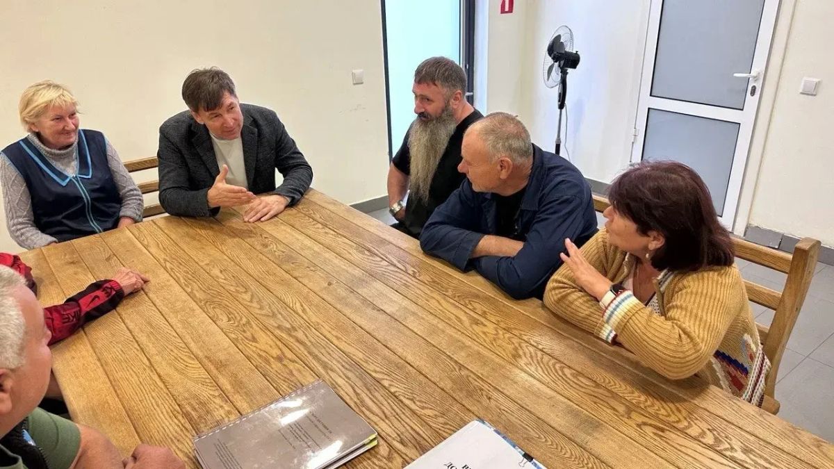 Наталья Бегуненко: По поручению Главы ДНР Дениса Пушилина в Петровском районе продолжаются встречи с населением