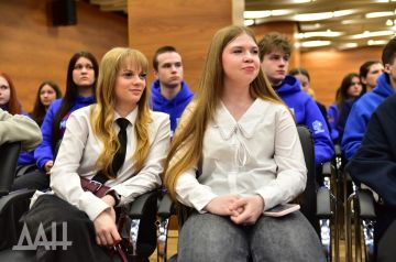 В ДНР свои отделения открыли около 30 федеральных молодежных организаций