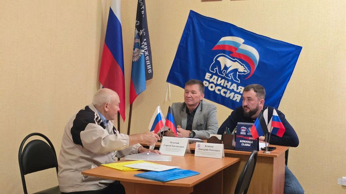 Дмитрий Блинов: Важен каждый вопрос: провели встречу с жителями в общественной приемной
