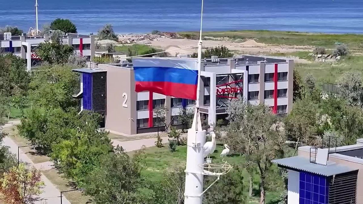 Поздравляем с Днём воссоединения Донецкой Народной Республики, Луганской Народной Республики, Запорожской и Херсонской областей с Российской Федерацией!